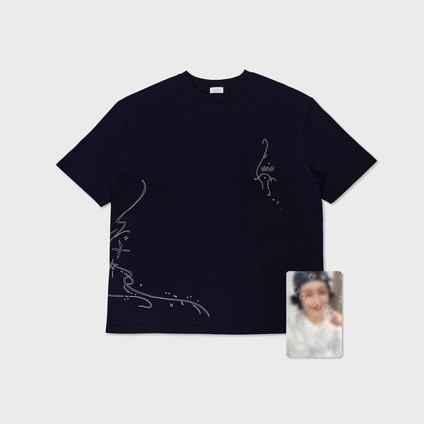 *PRE-ORDER* RED VELVET - [A Day in Red & Velvet] 2026 Fan-Con T-Shirt (Night Ver.)