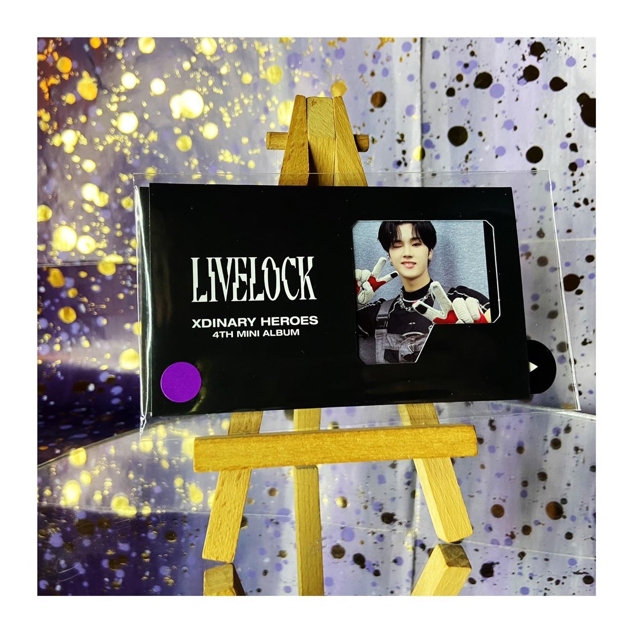 XDINARY HEROES - Livelock Photocards and POBs