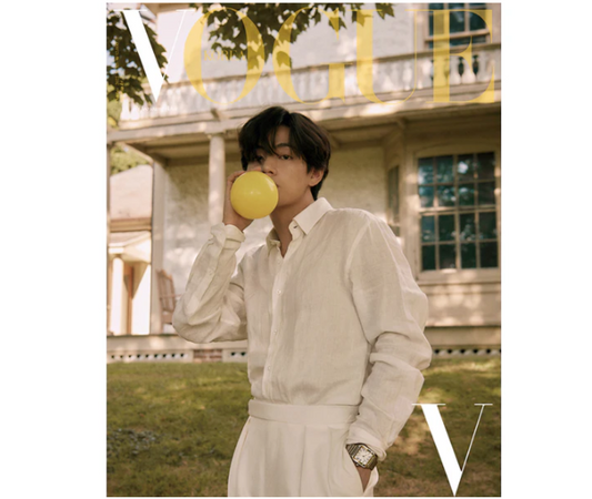 VOGUE MAGAZINE SEPTEMBER 2022 F VER. (COVER : BTS V)