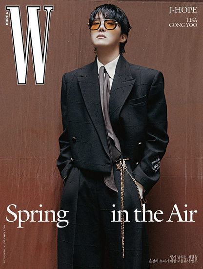 *PRE-ORDER* W KOREA MARCH 2023 ISSUE (Cover: BTS J-HOPE)