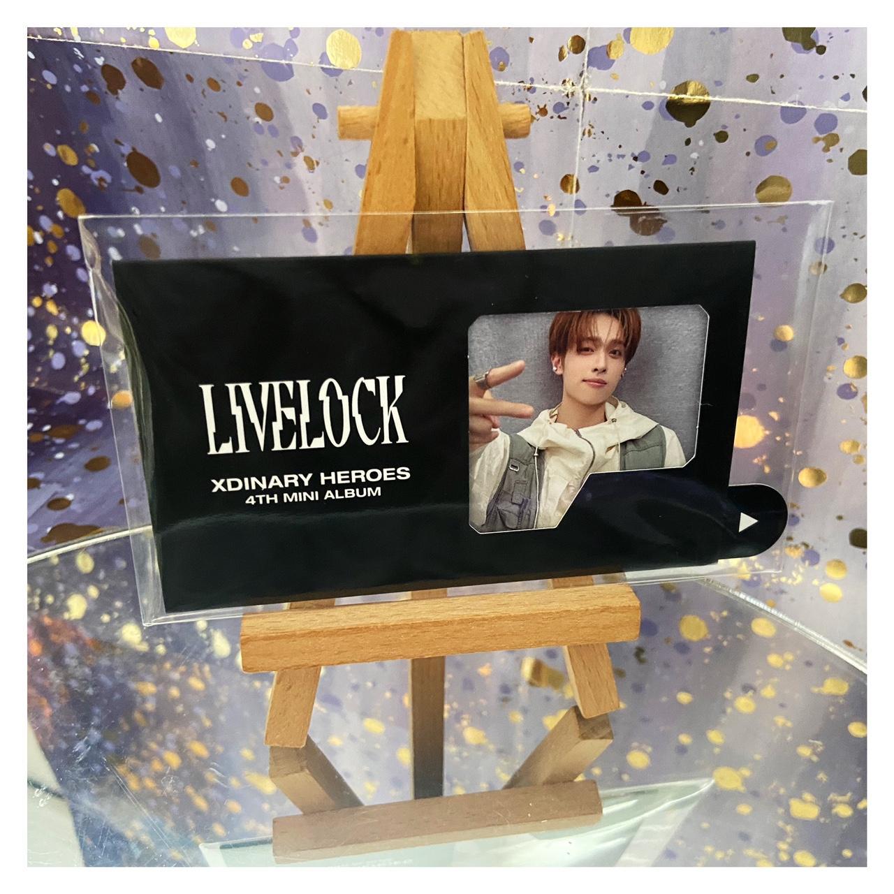 XDINARY HEROES - Livelock Photocards and POBs